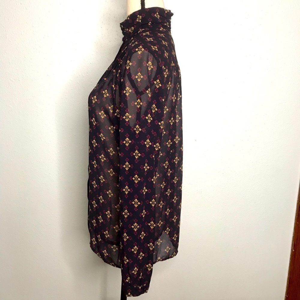 Beautiful NWOT Pendleton Blouse - image 4